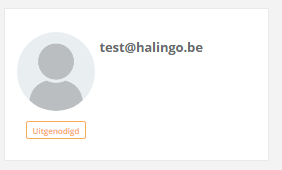 Schermafbeelding: De therapeut krijgt een e-mail met een link om de uitnodiging te aanvaarden. In het ledenoverzicht…